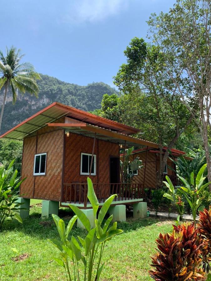 Khaosok Bamboo Huts Resort Khao Sok National Park エクステリア 写真