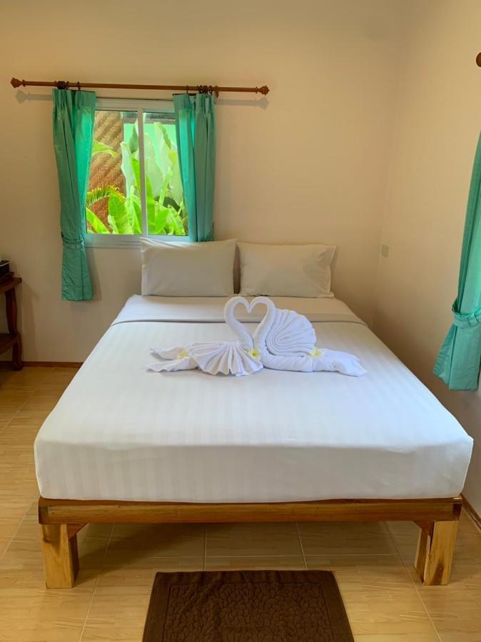 Khaosok Bamboo Huts Resort Khao Sok National Park エクステリア 写真