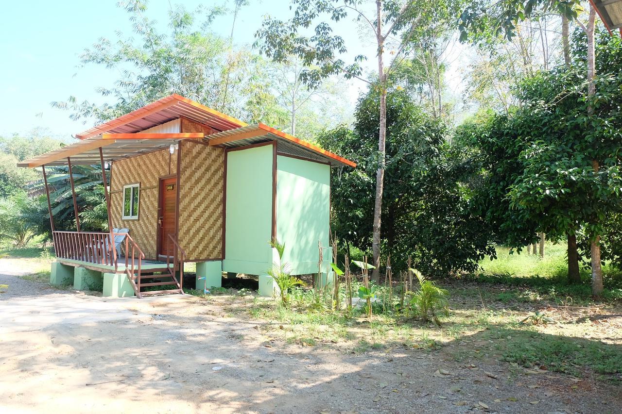 Khaosok Bamboo Huts Resort Khao Sok National Park エクステリア 写真