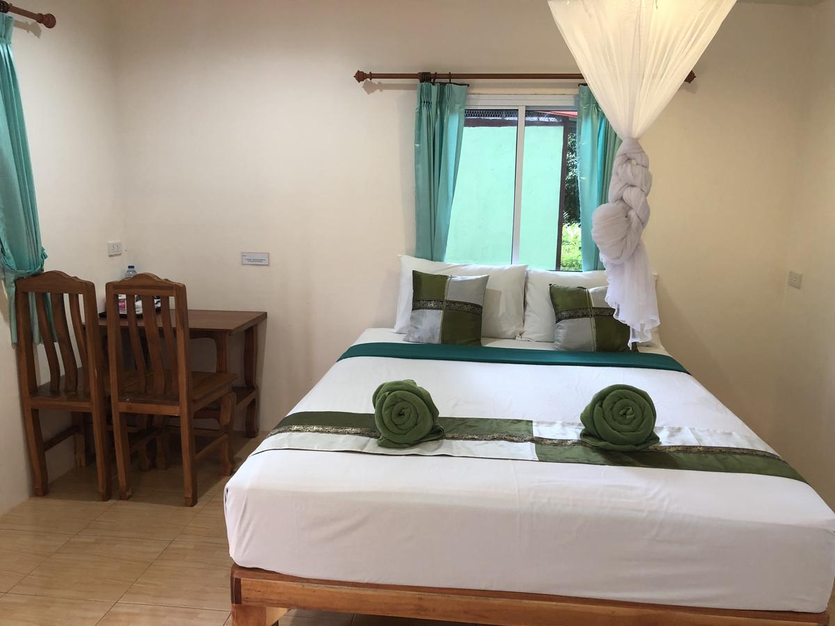 Khaosok Bamboo Huts Resort Khao Sok National Park エクステリア 写真