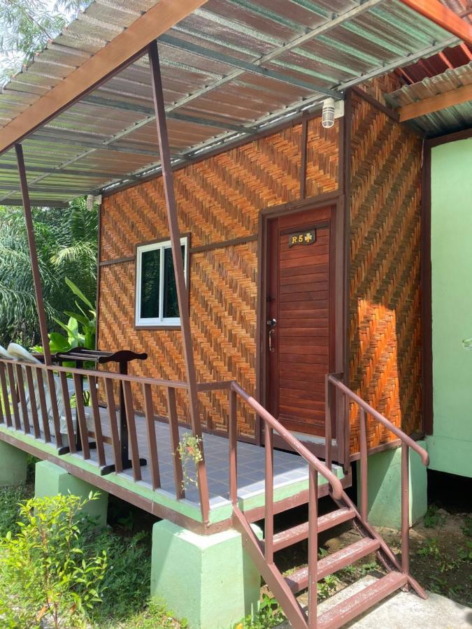 Khaosok Bamboo Huts Resort Khao Sok National Park エクステリア 写真