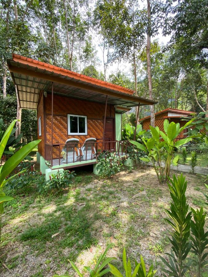 Khaosok Bamboo Huts Resort Khao Sok National Park エクステリア 写真